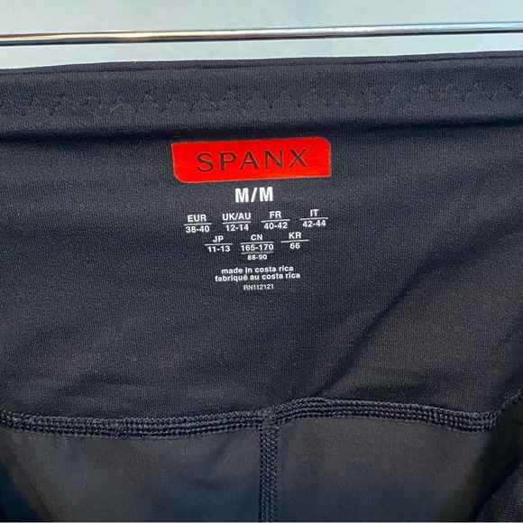 Spanx Color-block Compression Crop Leggings Pants Shorts Medium - Picture 4 of 4